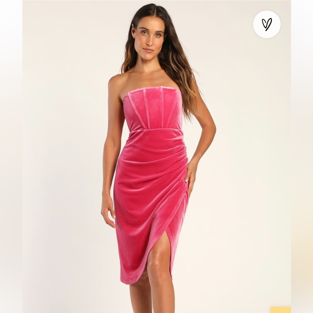 Brand new. Never been worn. Lulus, large, hot pink strapless dress